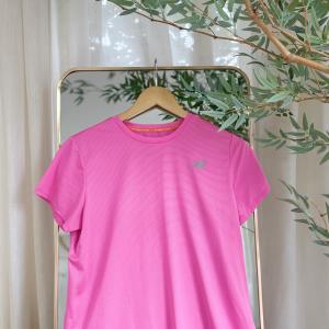 Remera Deportiva Fucsia NEW BALANCE 04.152.jpg