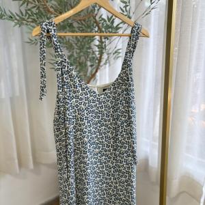 Vestido Corto Estampado Flores  ZARA 05.157.jpg