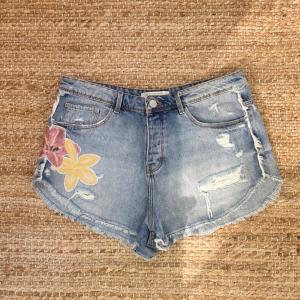 Short de Jeans Azul ZARA 05.178.jpg