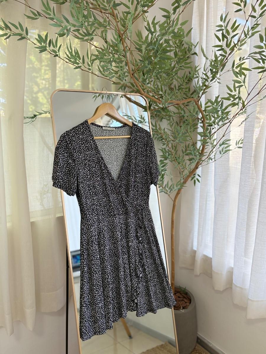 Vestido Corto Estampado Flores PULLYBEAR 06.188.jpg