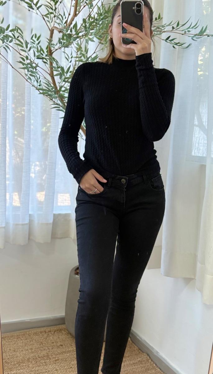 Jeans Negro MANGO 06.194.jpg