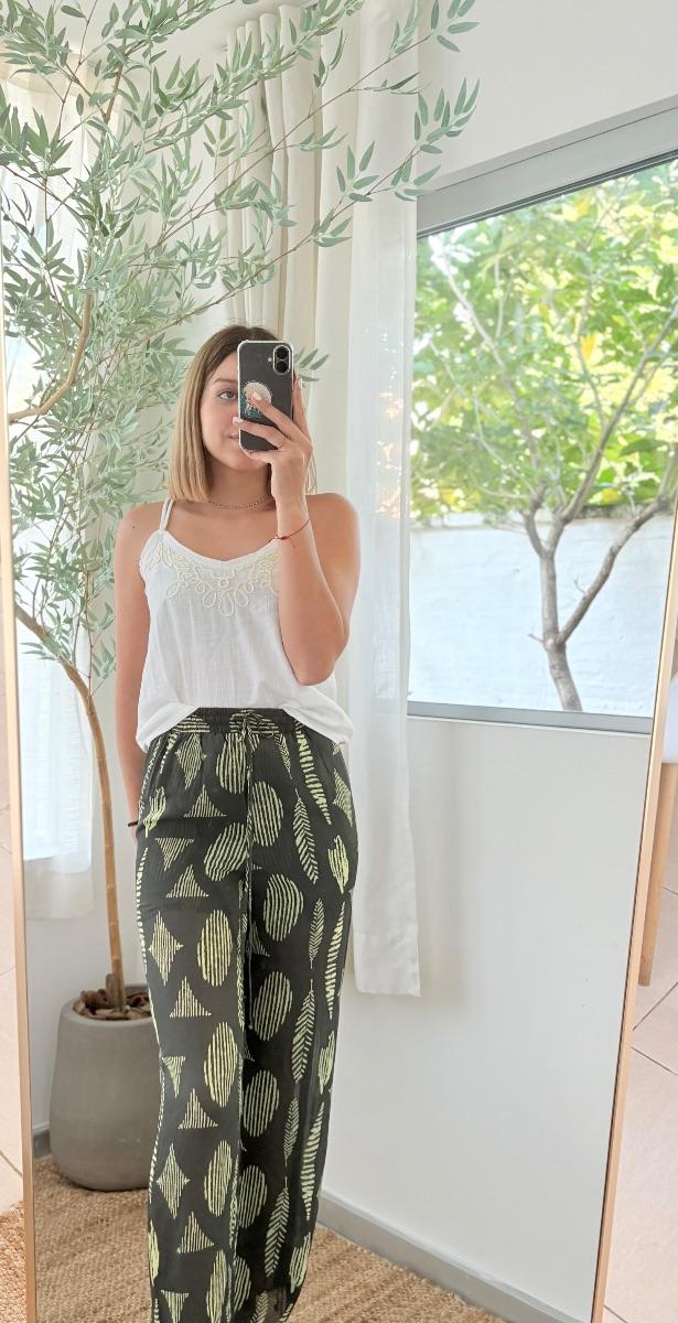01.39 pantalón fluido estampado verde parfois .JPG