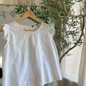01.102 blusa con diseños bordados blanco eneache .JPG