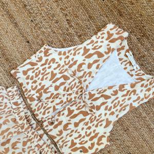 01.104 blusa con estampado beige maria La Paz .JPG